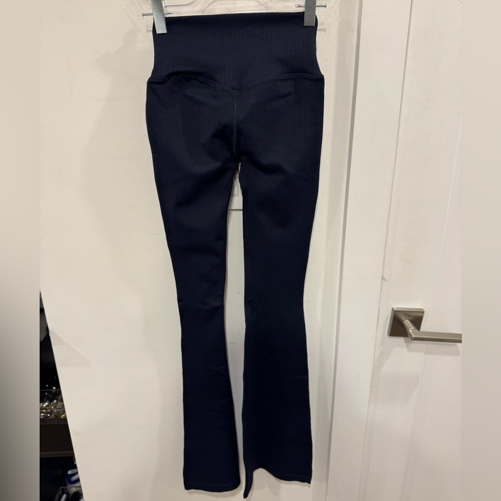 Aim’n Navy Ribbed Flared Leggings - Picture 5 of 6